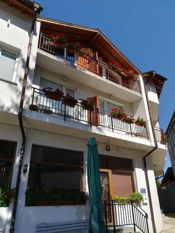 Фотографии Гостевой дом Guest House Edelweiss г. Говедарци (Болгария) №5 Фото Гостевой дом Guest House Edelweiss г. Говедарци 5