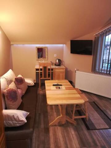 Фото номера Полулюкс с балконом Гостевой дом Guest House Edelweiss г. Говедарци 3