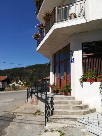 Фотографии Гостевой дом Guest House Edelweiss г. Говедарци (Болгария) №3 Фото Гостевой дом Guest House Edelweiss г. Говедарци 3
