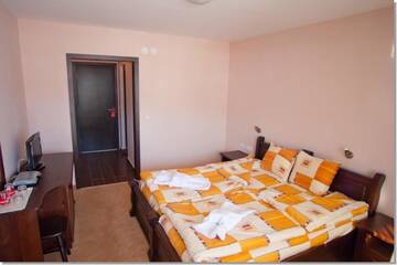 Фото номера Люкс Отель Family hotel Iskar г. Говедарци 11